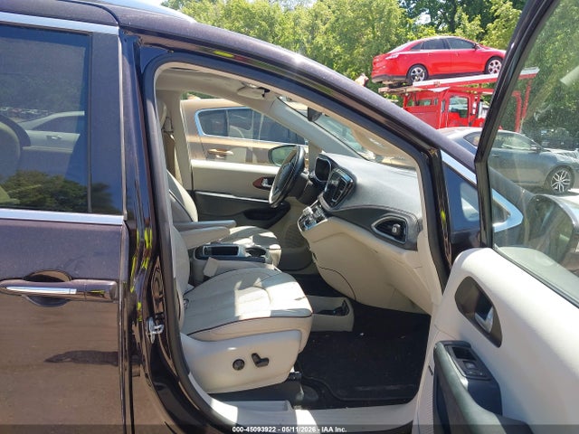 Продажа на аукционе авто 2018 Chrysler Pacifica Limited, vin: 2C4RC1GG6JR117449, номер лота: 45093922