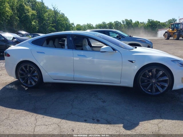 2017 Tesla Model S 100d/60d/75d/90d/p100d მანქანა იყიდება აუქციონზე, vin: 5YJSA1E25HF190669, აუქციონის ნომერი: 45093945