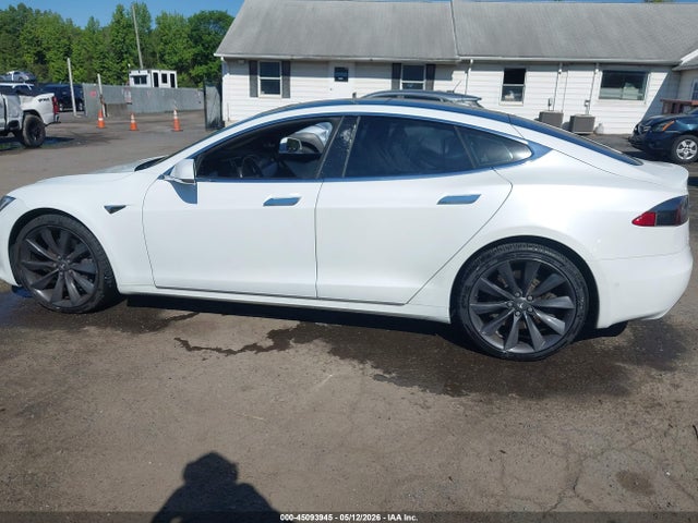 2017 Tesla Model S 100d/60d/75d/90d/p100d მანქანა იყიდება აუქციონზე, vin: 5YJSA1E25HF190669, აუქციონის ნომერი: 45093945