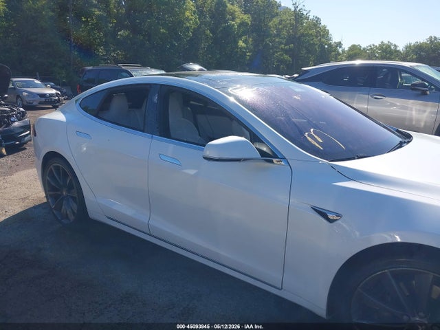 2017 Tesla Model S 100d/60d/75d/90d/p100d მანქანა იყიდება აუქციონზე, vin: 5YJSA1E25HF190669, აუქციონის ნომერი: 45093945