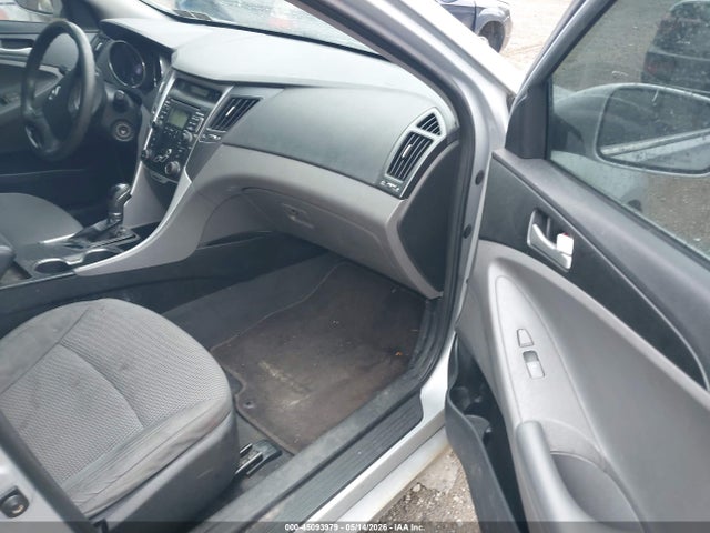 45093979 :رقم المزاد ، 5NPEB4AC7BH230897 vin ، 2011 Hyundai Sonata Gls مزاد بيع
