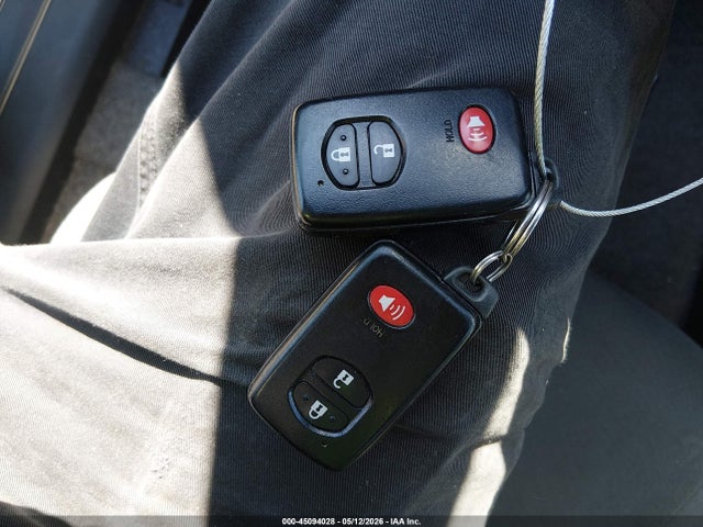45094028 :رقم المزاد ، JTDKN3DU8E1758694 vin ، 2014 Toyota Prius Three مزاد بيع