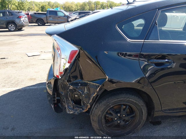 45094028 :رقم المزاد ، JTDKN3DU8E1758694 vin ، 2014 Toyota Prius Three مزاد بيع