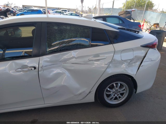 Toyota Prius Two 2016 JTDKBRFU8G3008275 Image 6