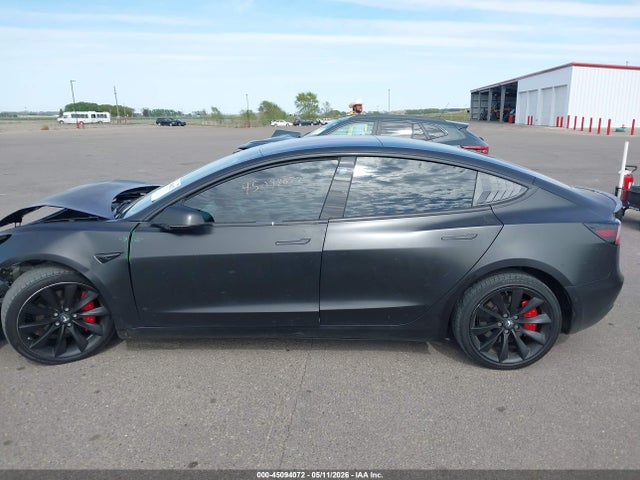 2018 Tesla Model 3 Long Range/performance მანქანა იყიდება აუქციონზე, vin: 5YJ3E1EB7JF183964, აუქციონის ნომერი: 45094072