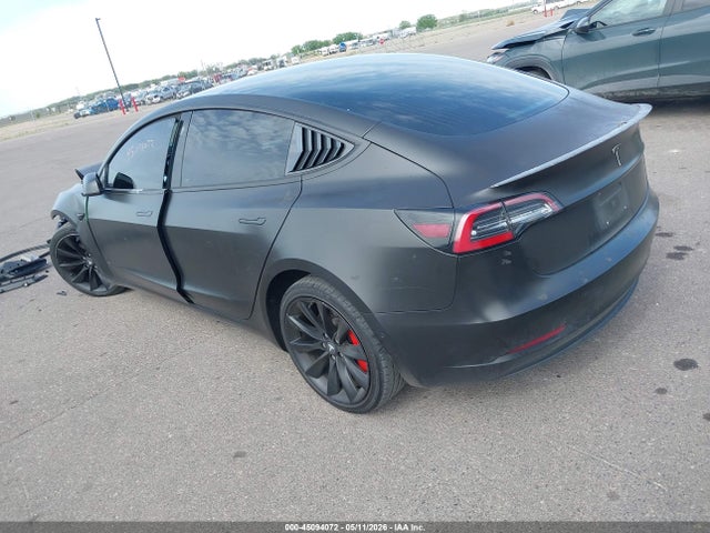 2018 Tesla Model 3 Long Range/performance მანქანა იყიდება აუქციონზე, vin: 5YJ3E1EB7JF183964, აუქციონის ნომერი: 45094072