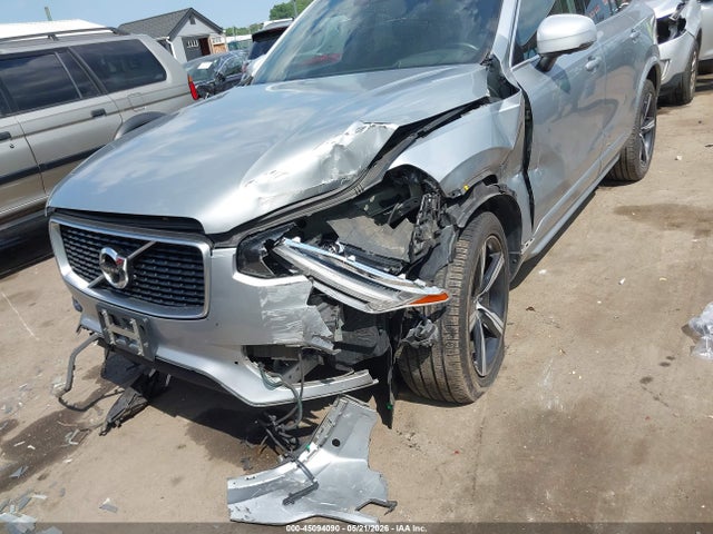 2016 Volvo Xc90 T6 R-design მანქანა იყიდება აუქციონზე, vin: YV4A22PM1G1053651, აუქციონის ნომერი: 45094090
