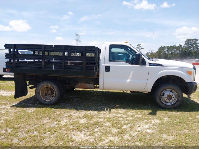 Ford F-350 Chassis Xl 2015 1FDRF3H68FED30816 Image 17