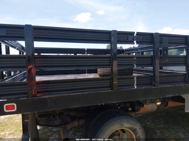 Ford F-350 Chassis Xl 2015 1FDRF3H68FED30816 Image 13
