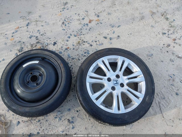 2010 Honda Fit Sport მანქანა იყიდება აუქციონზე, vin: JHMGE8H4XAC032443, აუქციონის ნომერი: 45094115