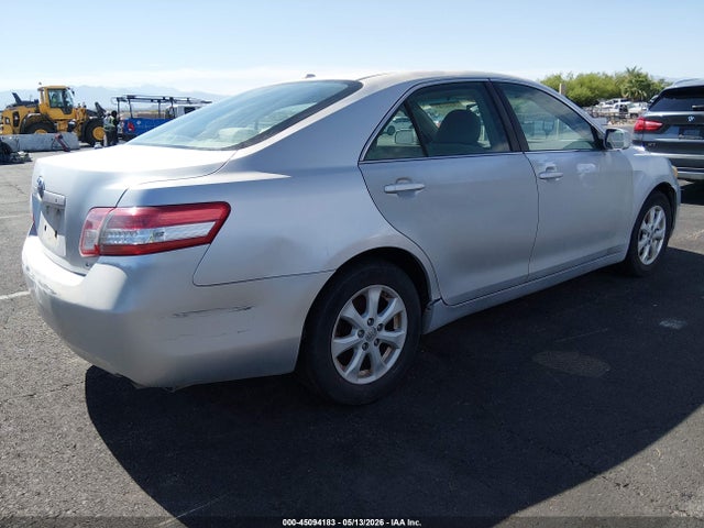 45094183 :رقم المزاد ، 4T1BF3EK1BU770136 vin ، 2011 Toyota Camry Le مزاد بيع