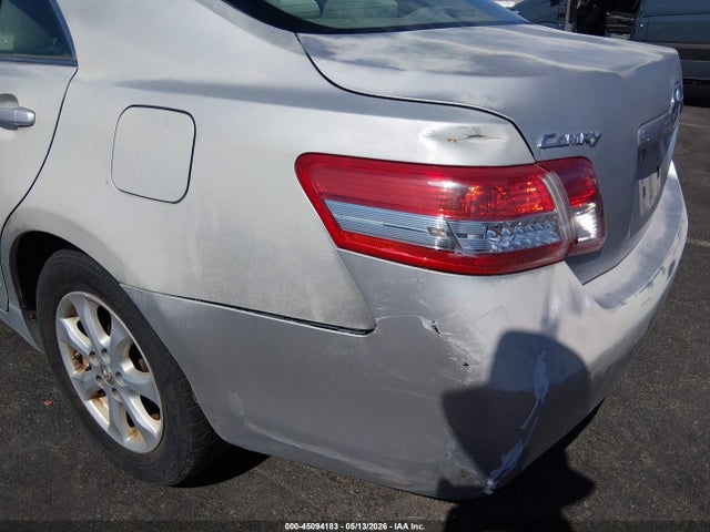 45094183 :رقم المزاد ، 4T1BF3EK1BU770136 vin ، 2011 Toyota Camry Le مزاد بيع