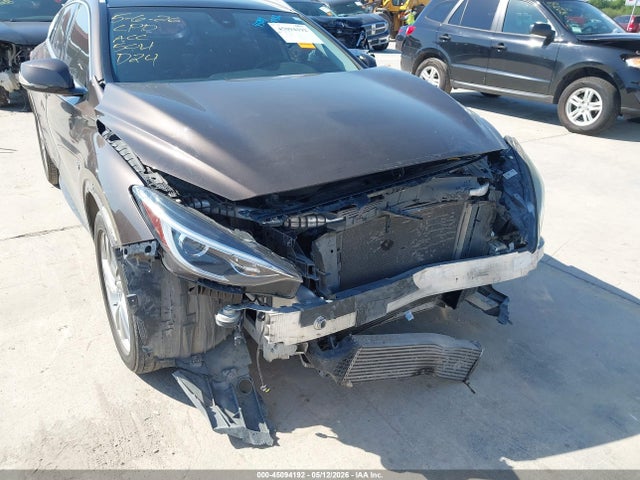 45094192 :رقم المزاد ، SJKCH5CP3JA043333 vin ، 2018 Infiniti Qx30 Premium مزاد بيع