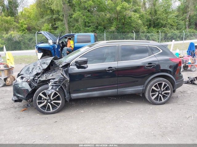 45094222 :رقم المزاد ، JN1BJ1CP6HW008703 vin ، 2017 Nissan Rogue Sport Sl مزاد بيع