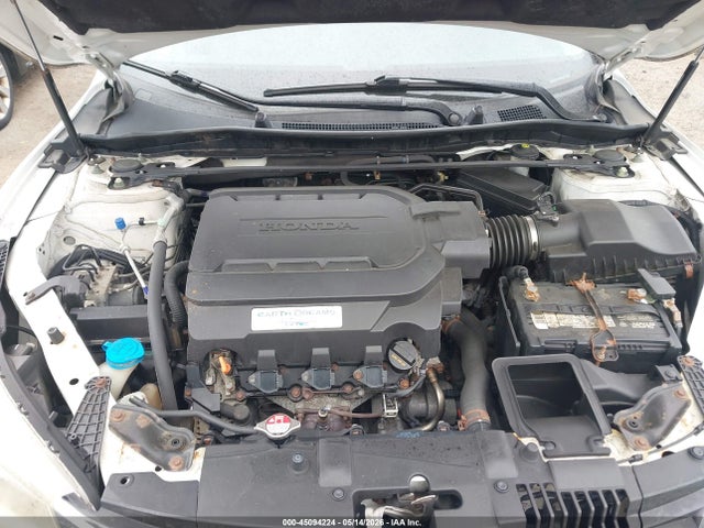 45094224 :رقم المزاد ، 1HGCR3F92FA004646 vin ، 2015 Honda Accord Touring مزاد بيع