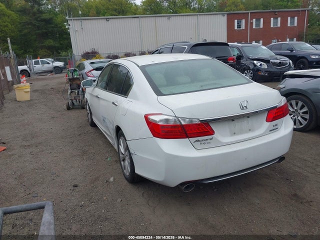 45094224 :رقم المزاد ، 1HGCR3F92FA004646 vin ، 2015 Honda Accord Touring مزاد بيع