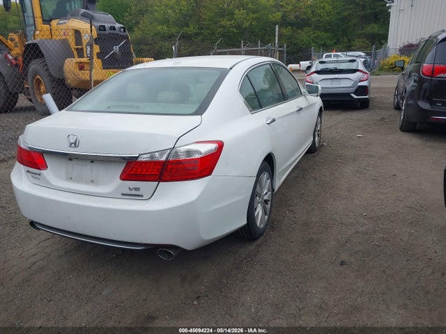 45094224 :رقم المزاد ، 1HGCR3F92FA004646 vin ، 2015 Honda Accord Touring مزاد بيع