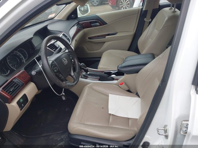 45094224 :رقم المزاد ، 1HGCR3F92FA004646 vin ، 2015 Honda Accord Touring مزاد بيع