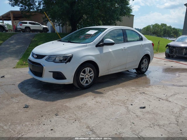 45094257 :رقم المزاد ، 1G1JB5SHXJ4137562 vin ، 2018 Chevrolet Sonic Ls Auto مزاد بيع