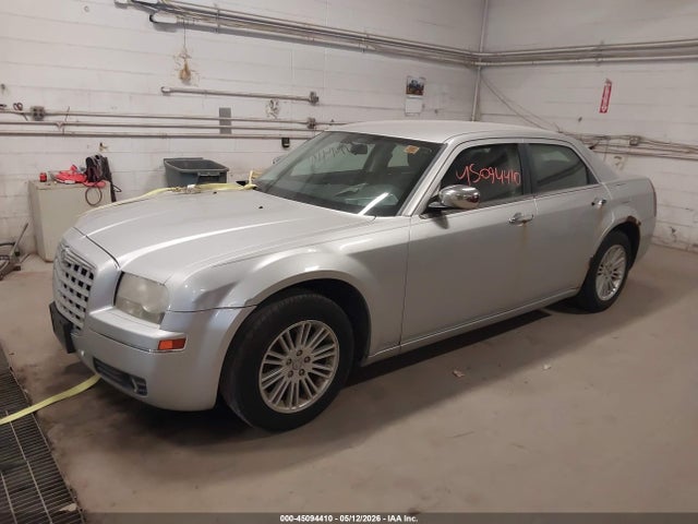 2010 Chrysler 300 Touring/signature Series/executive Series მანქანა იყიდება აუქციონზე, vin: 2C3CA5CV3AH105566, აუქციონის ნომერი: 45094410