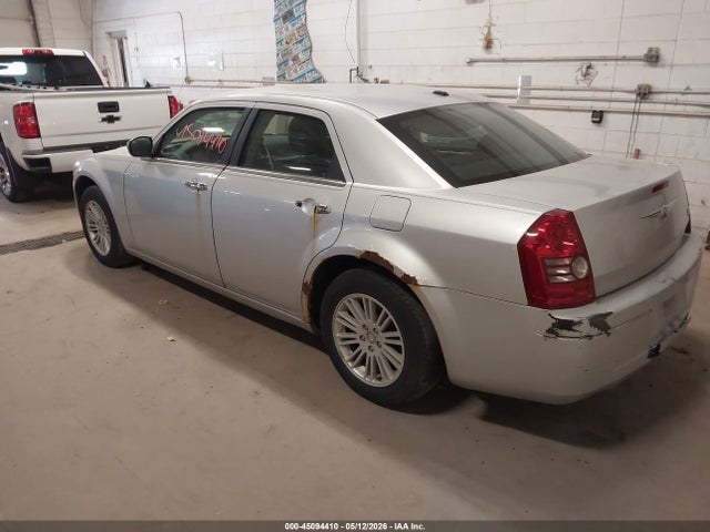 2010 Chrysler 300 Touring/signature Series/executive Series მანქანა იყიდება აუქციონზე, vin: 2C3CA5CV3AH105566, აუქციონის ნომერი: 45094410
