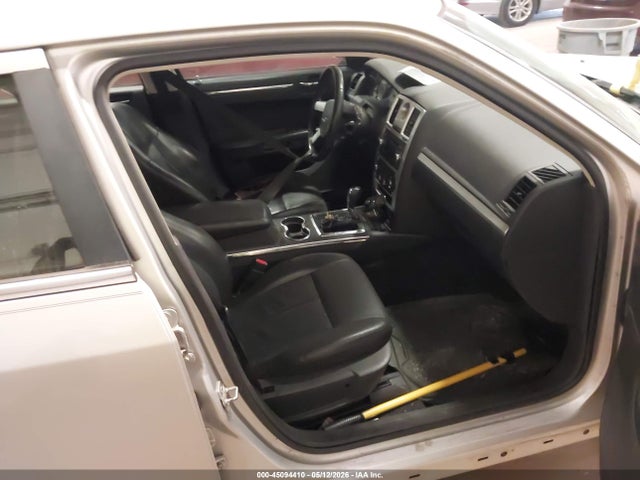 2010 Chrysler 300 Touring/signature Series/executive Series მანქანა იყიდება აუქციონზე, vin: 2C3CA5CV3AH105566, აუქციონის ნომერი: 45094410