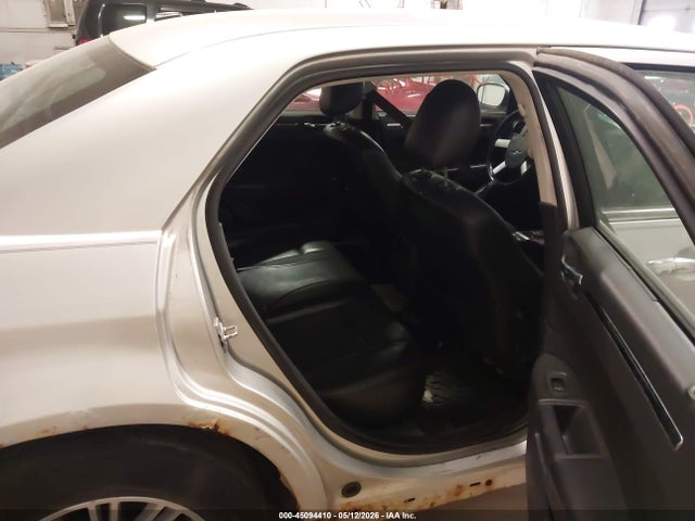 2010 Chrysler 300 Touring/signature Series/executive Series მანქანა იყიდება აუქციონზე, vin: 2C3CA5CV3AH105566, აუქციონის ნომერი: 45094410