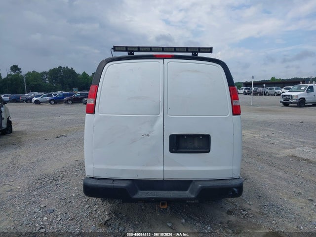 Chevrolet Express 2500 Work Van 2017 1GCWGAFF2H1139074 Image 16
