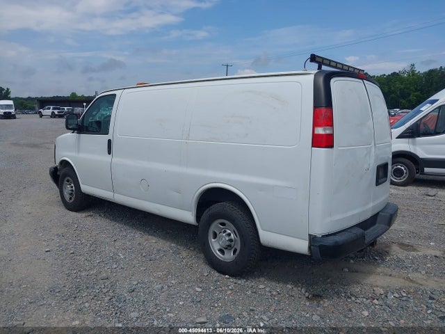 Chevrolet Express 2500 Work Van 2017 1GCWGAFF2H1139074 Image 3