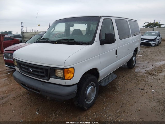 2006 Ford E-350 Super Duty Chateau/xl/xlt მანქანა იყიდება აუქციონზე, vin: 1FBNE31L56DA18775, აუქციონის ნომერი: 45094426