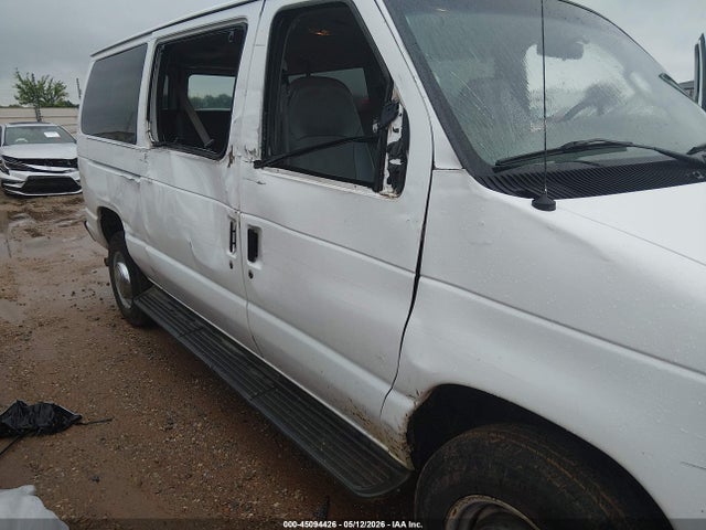 2006 Ford E-350 Super Duty Chateau/xl/xlt მანქანა იყიდება აუქციონზე, vin: 1FBNE31L56DA18775, აუქციონის ნომერი: 45094426