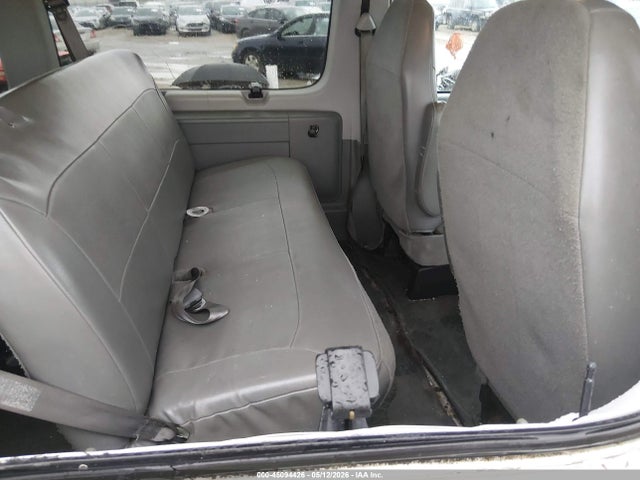 2006 Ford E-350 Super Duty Chateau/xl/xlt მანქანა იყიდება აუქციონზე, vin: 1FBNE31L56DA18775, აუქციონის ნომერი: 45094426