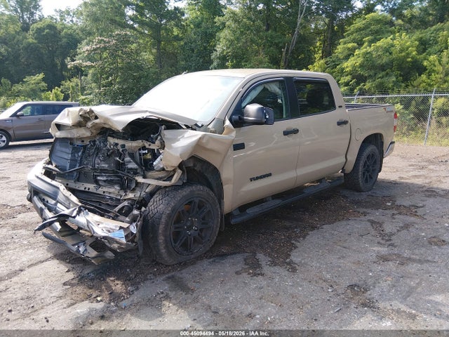 Aukcja sprzedaży 2019 Toyota Tundra Sr5 5.7l V8, vin: 5TFDW5F11KX847004, numer aukcji: 45094494