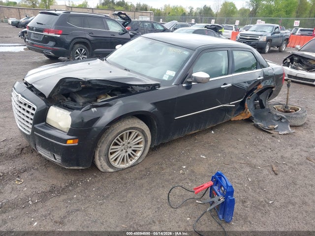 2010 Chrysler 300 Touring/signature Series/executive Series მანქანა იყიდება აუქციონზე, vin: 2C3CA5CV7AH105828, აუქციონის ნომერი: 45094590