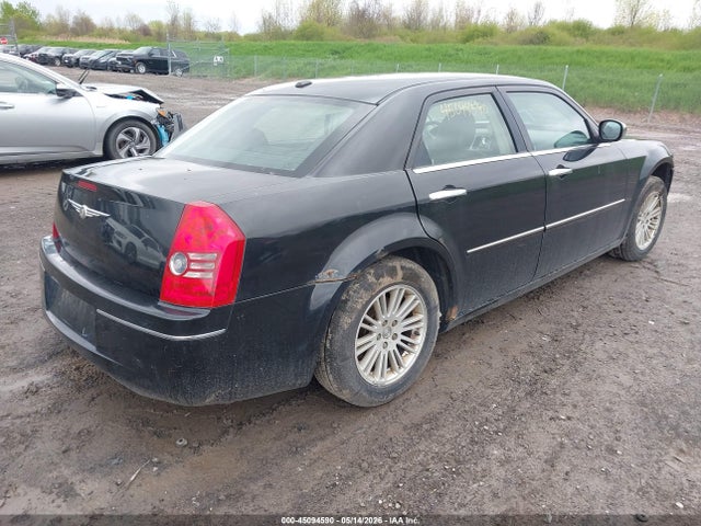2010 Chrysler 300 Touring/signature Series/executive Series მანქანა იყიდება აუქციონზე, vin: 2C3CA5CV7AH105828, აუქციონის ნომერი: 45094590