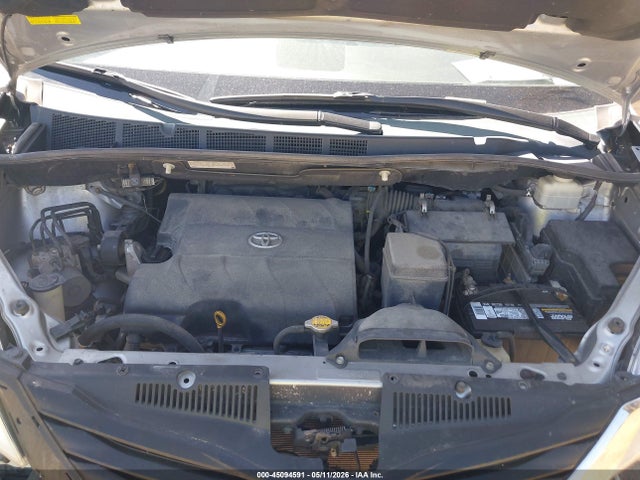 2012 Toyota Sienna Xle V6 8 Passenger მანქანა იყიდება აუქციონზე, vin: 5TDYK3DC6CS225687, აუქციონის ნომერი: 45094591
