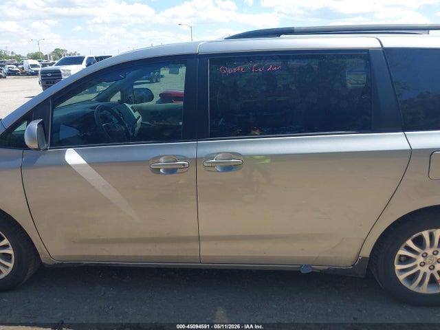 2012 Toyota Sienna Xle V6 8 Passenger მანქანა იყიდება აუქციონზე, vin: 5TDYK3DC6CS225687, აუქციონის ნომერი: 45094591