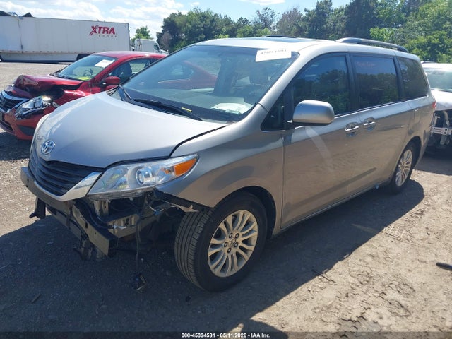 2012 Toyota Sienna Xle V6 8 Passenger მანქანა იყიდება აუქციონზე, vin: 5TDYK3DC6CS225687, აუქციონის ნომერი: 45094591