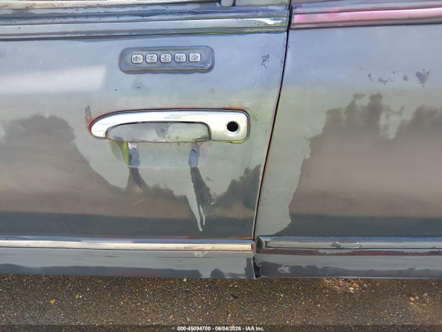 Продаж на аукціоні авто 2008 Mercury Grand Marquis Gs, vin: 2MEFM74V18X622261, номер лоту: 45094700