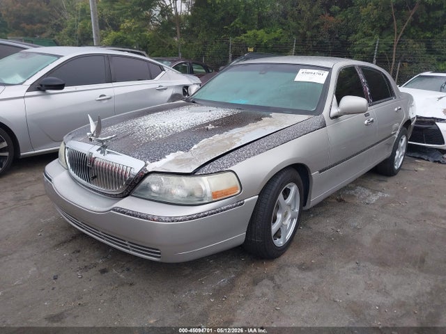 2006 Lincoln Town Car Signature Limited მანქანა იყიდება აუქციონზე, vin: 1LNHM82W16Y603004, აუქციონის ნომერი: 45094701