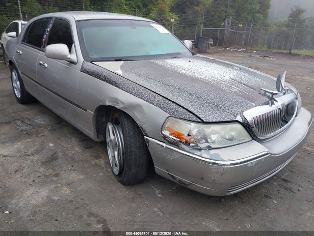 2006 Lincoln Town Car Signature Limited მანქანა იყიდება აუქციონზე, vin: 1LNHM82W16Y603004, აუქციონის ნომერი: 45094701