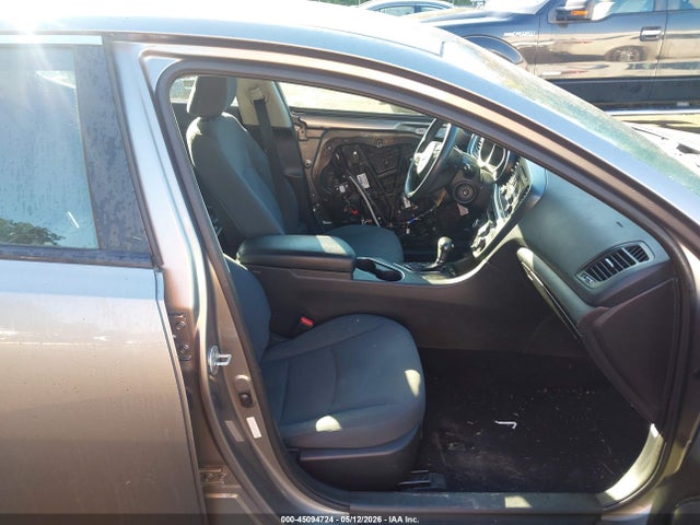 45094724 :رقم المزاد ، 5XXGM4A74FG519730 vin ، 2015 Kia Optima Lx مزاد بيع