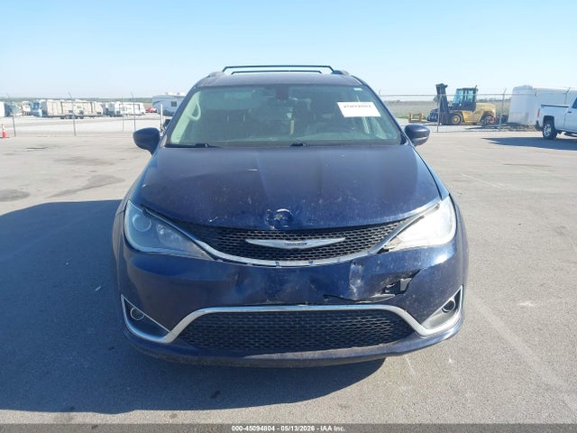 2017 Chrysler Pacifica Touring-l Plus მანქანა იყიდება აუქციონზე, vin: 2C4RC1EG4HR785666, აუქციონის ნომერი: 45094804
