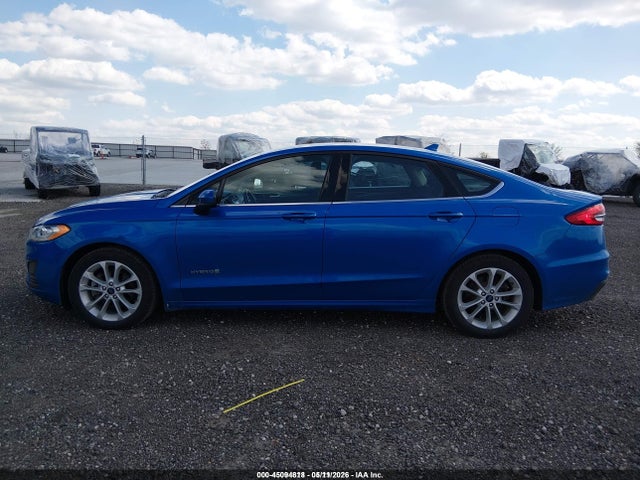3FA6P0LUXKR226981 Ford Fusion Hybrid Se
