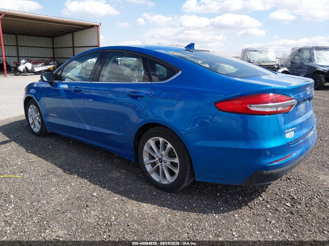 3FA6P0LUXKR226981 Ford Fusion Hybrid Se