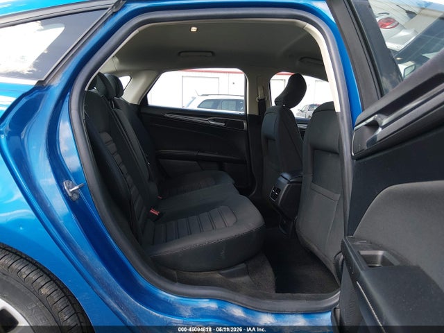 3FA6P0LUXKR226981 Ford Fusion Hybrid Se