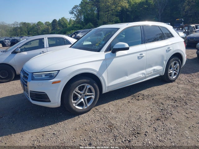 Auction sale of the 2018 Audi Q5 2.0t Premium/2.0t Tech Premium, vin: WA1ANAFY7J2052637, lot number: 45094846