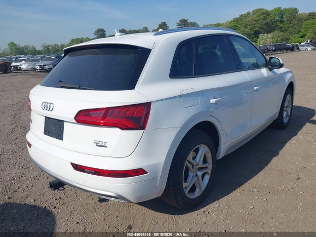 2018 Audi Q5 2.0t Premium/2.0t Tech Premium მანქანა იყიდება აუქციონზე, vin: WA1ANAFY7J2052637, აუქციონის ნომერი: 45094846
