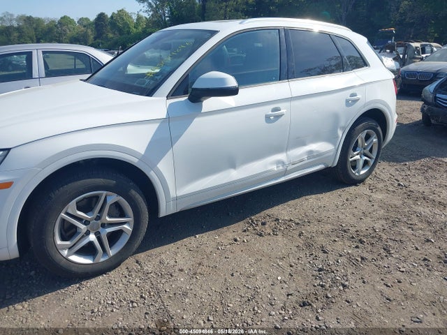 2018 Audi Q5 2.0t Premium/2.0t Tech Premium მანქანა იყიდება აუქციონზე, vin: WA1ANAFY7J2052637, აუქციონის ნომერი: 45094846