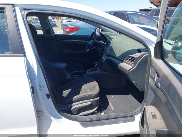 Продажа на аукционе авто 2019 Hyundai Elantra Se, vin: 5NPD74LF8KH425945, номер лота: 45094850